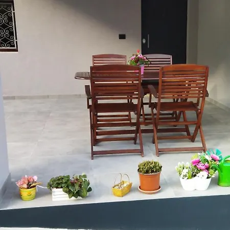 Rose Garden House Wi-fi Apartment